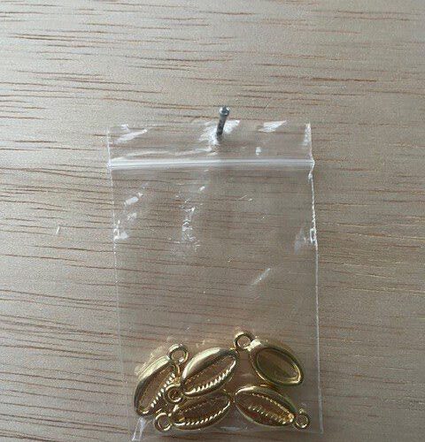 Gouden Schelp Bedels