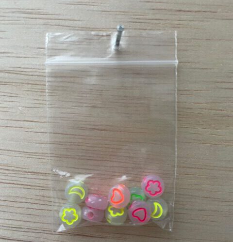 Acryl Figuurtjes glow in the dark/gekleurd