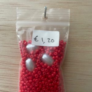 Rocailles Rood met Parels