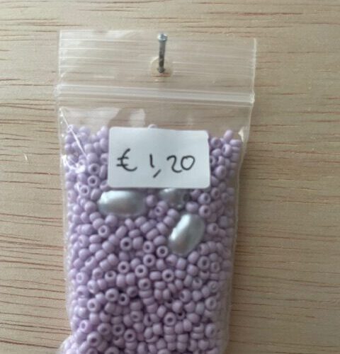 Rocailles Lila met Parels