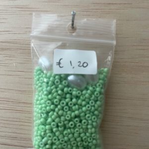 Rocailles Groen met Parels