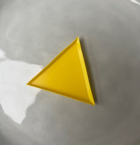 Driehoekbakje Geel