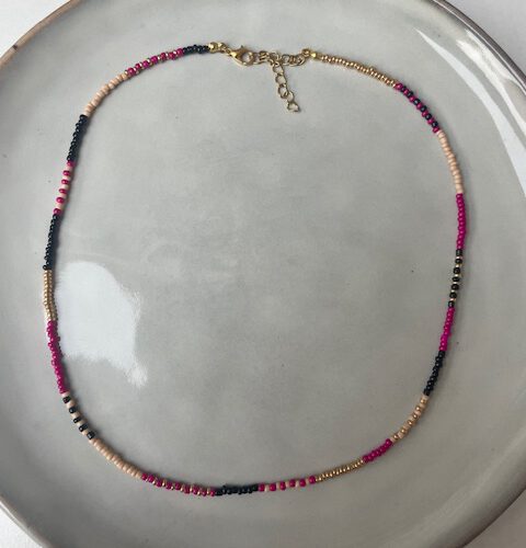 Beads Ketting roze/zwart