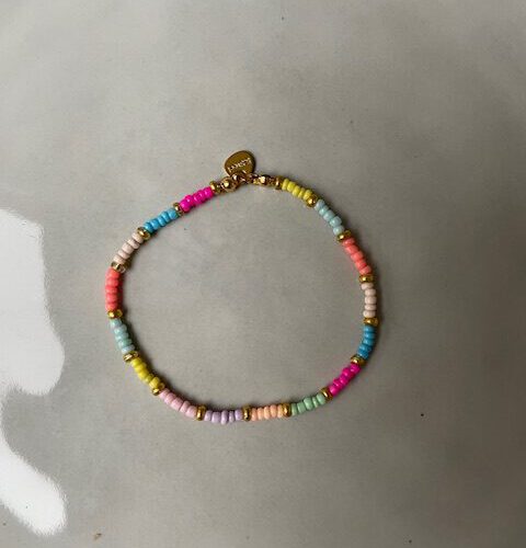 Color Beads Armband goud