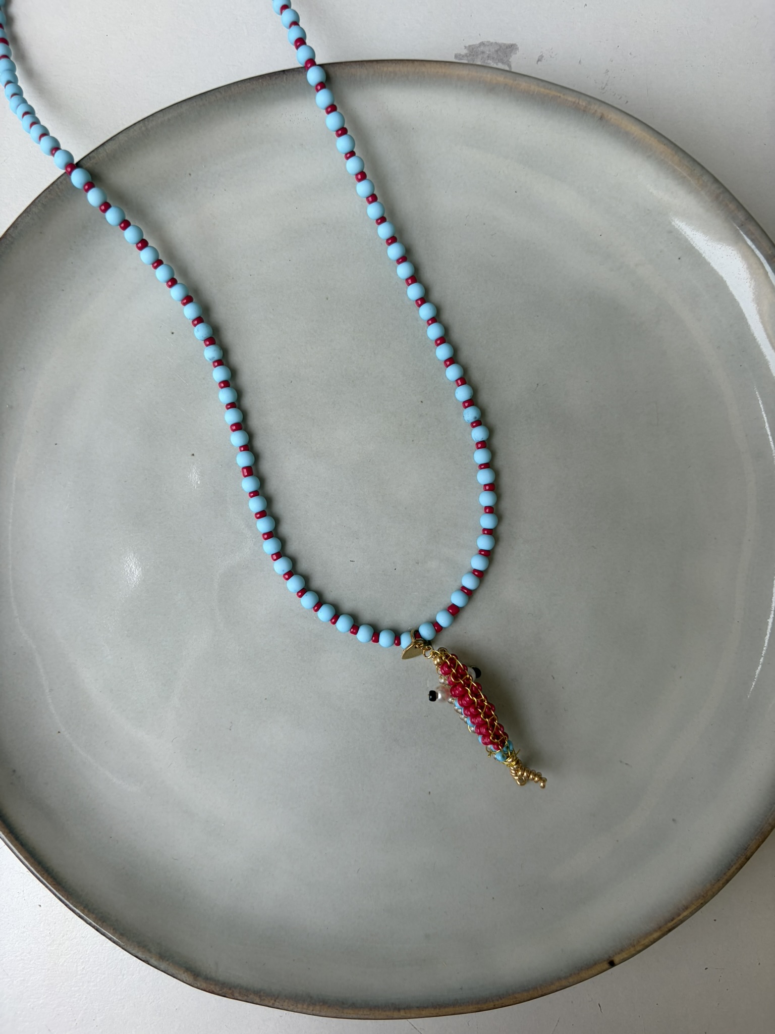 Summer Fish Beads ketting blauw/roze
