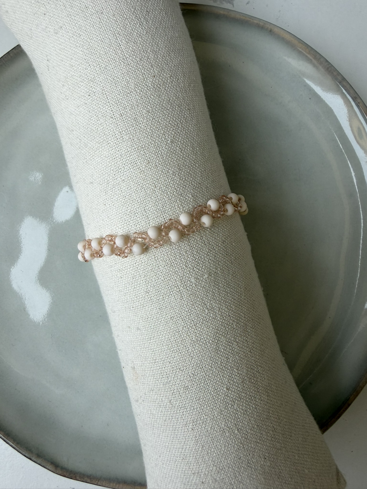 Swirl Armbandje beige/roze