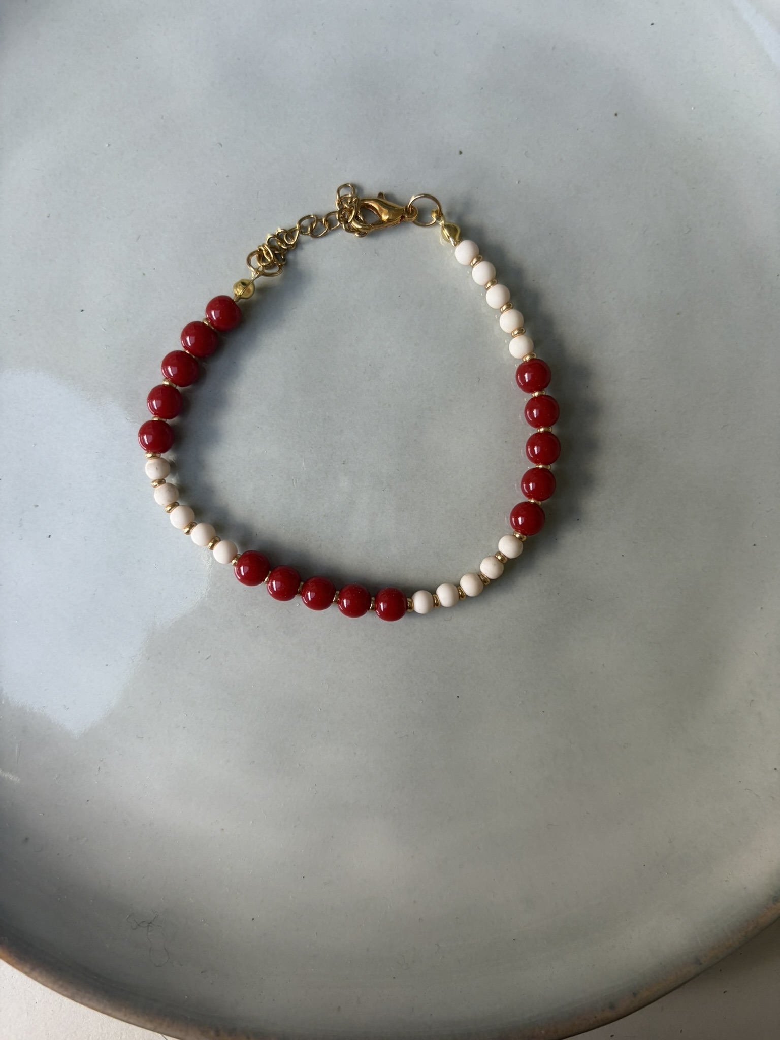 Beads Armband bordeaux/beige
