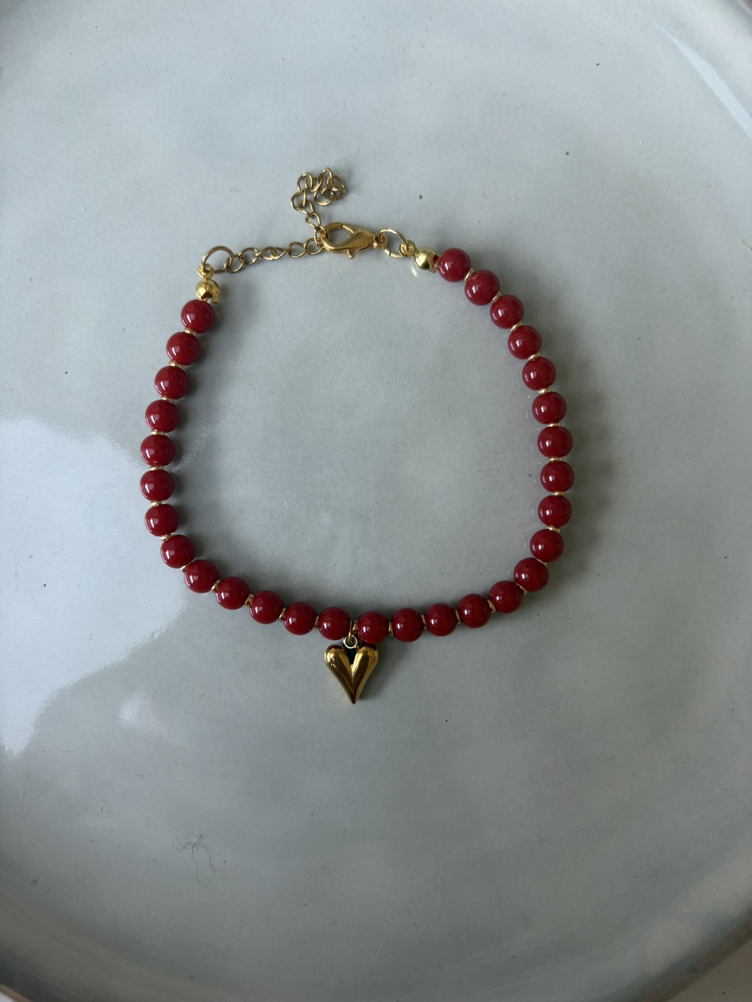 Beaded Heart Armband bordeaux/goud