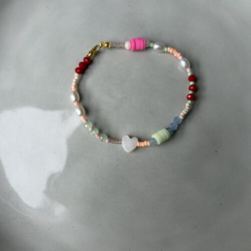 Mixed Beads Heart Armband goud