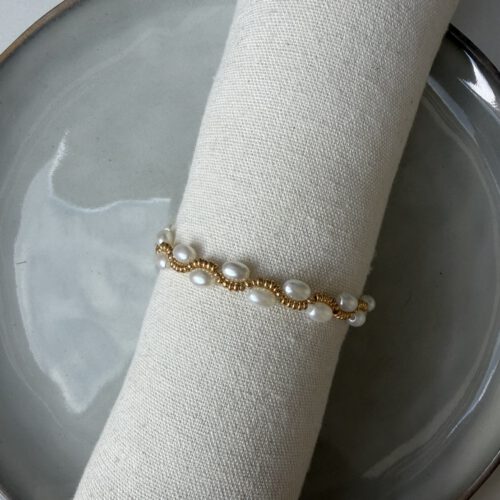 Oval Pearl Swirl Armbandje goud