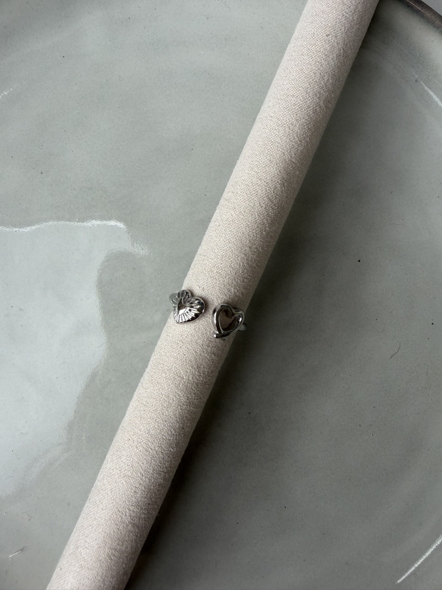 Closed Open Heart Ring zilver