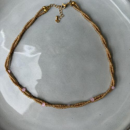 Twisted Bead Ketting roze