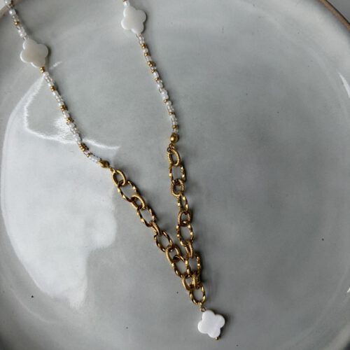 Chunky Klavers Ketting beige/goud